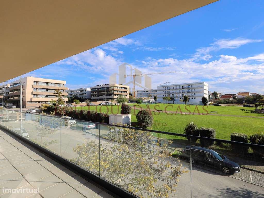 Apartamento T3 Com Varanda De 29M2 Madalena