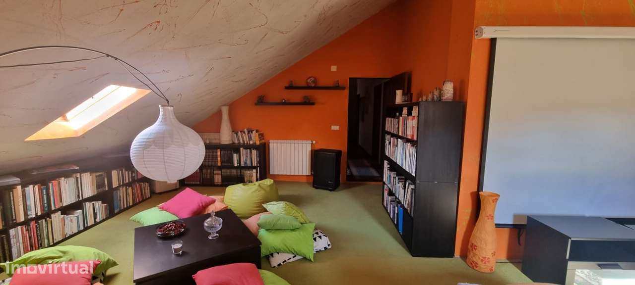 Casa / Moradia independente à venda em Rua da Raposa 26, Alenquer-26