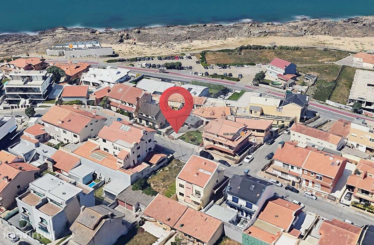 Moradia T5 para venda - Grande imagem: 2/8