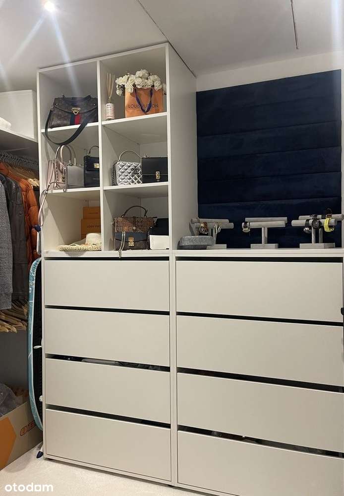 Nowoczesny dom z garażem, pompą ciepła i solarami-3