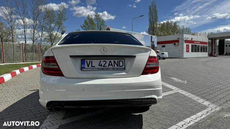 Mercedes-Benz C - 2