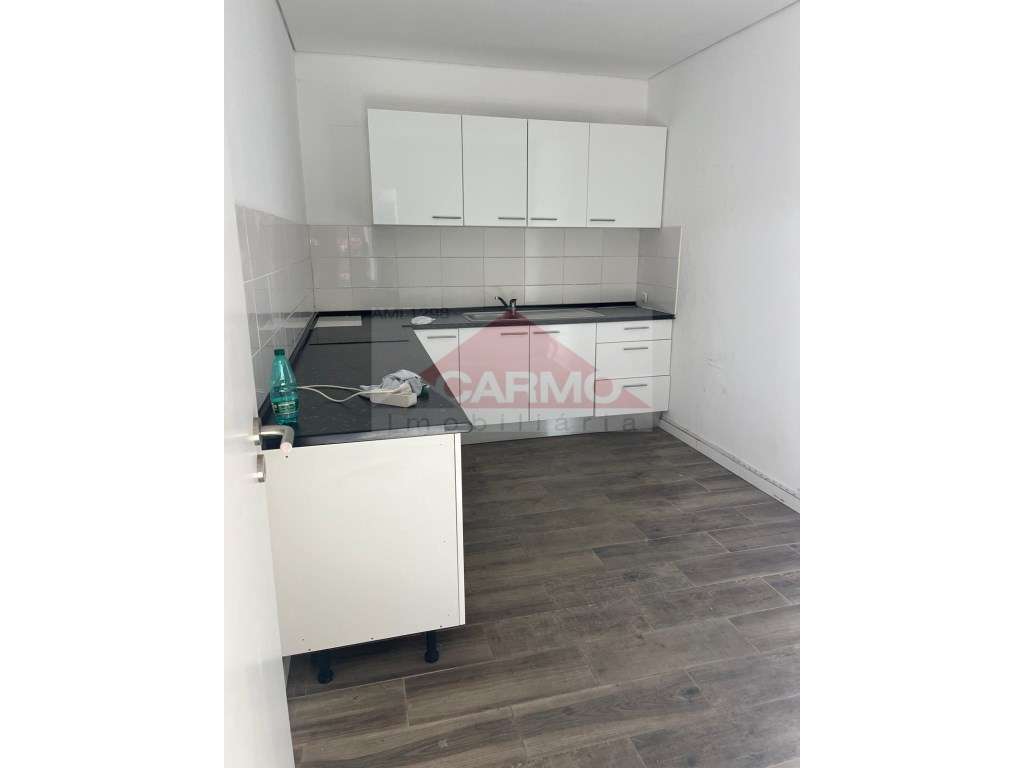 Arrenda-se Armazém. - Grande imagem: 4/9