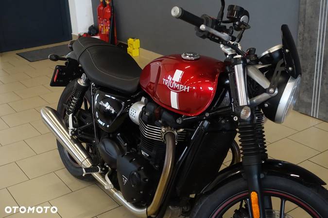 Triumph Street Twin - 1