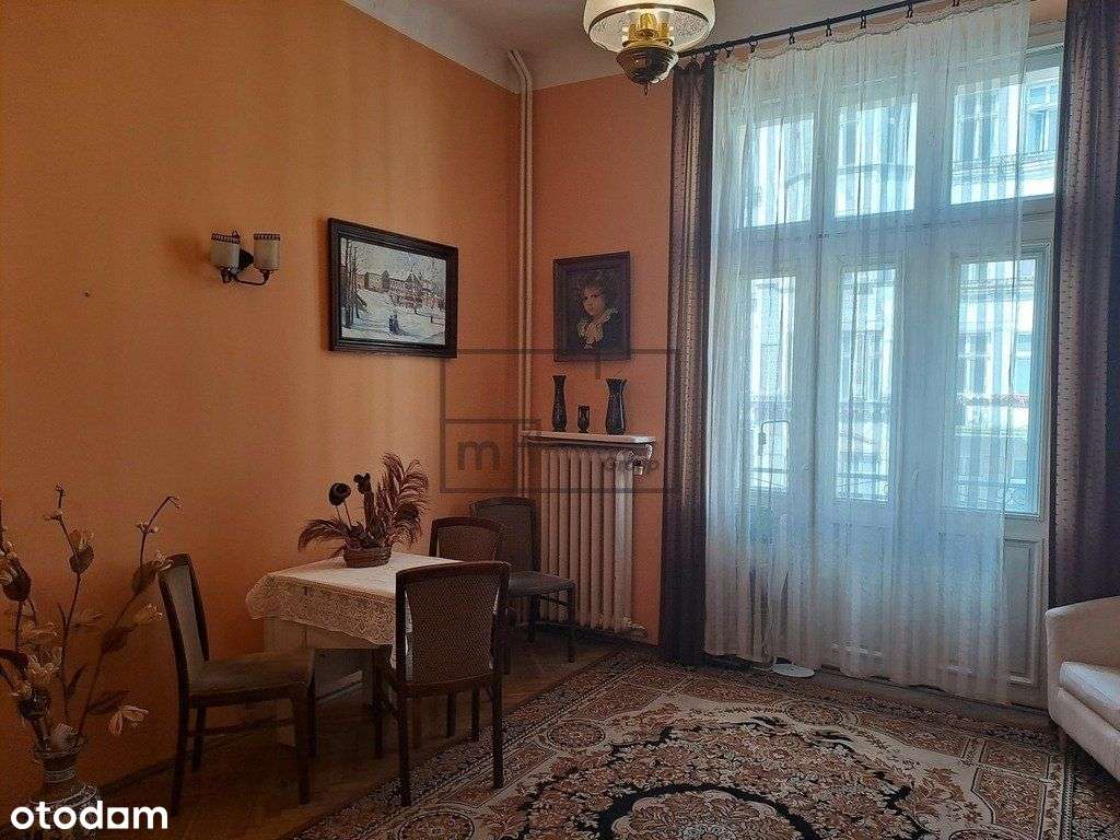 Piękna Odrestaurowana Kamienica Z Windą.-4