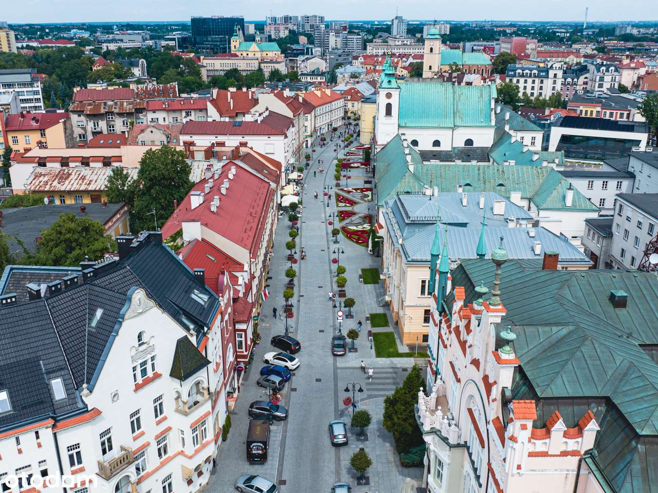 85 m2 dla inwestorów. 100metrów od 3-go Maja. Zwrot 79.000zl rocznie.-3