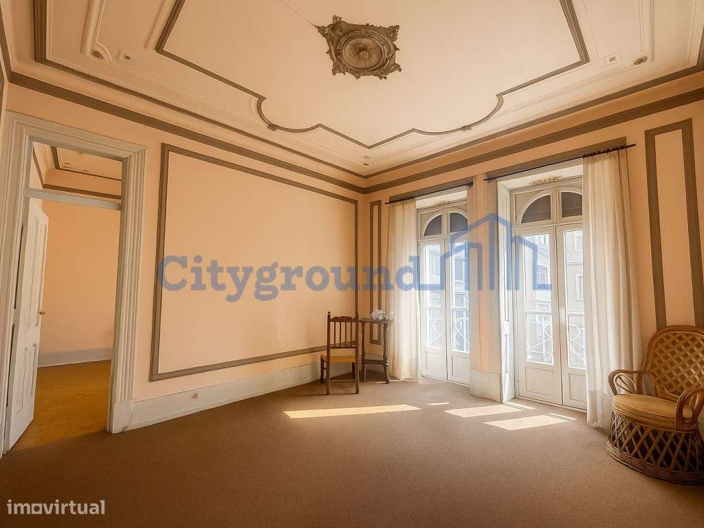 Fabuloso T7 com charme histórico em Arroios - um clássico com poten... - Grande imagem: 2/39