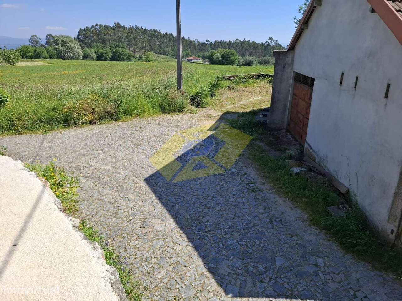 Moradia T3 em Borba da Montanha (Celorico de Basto)-13