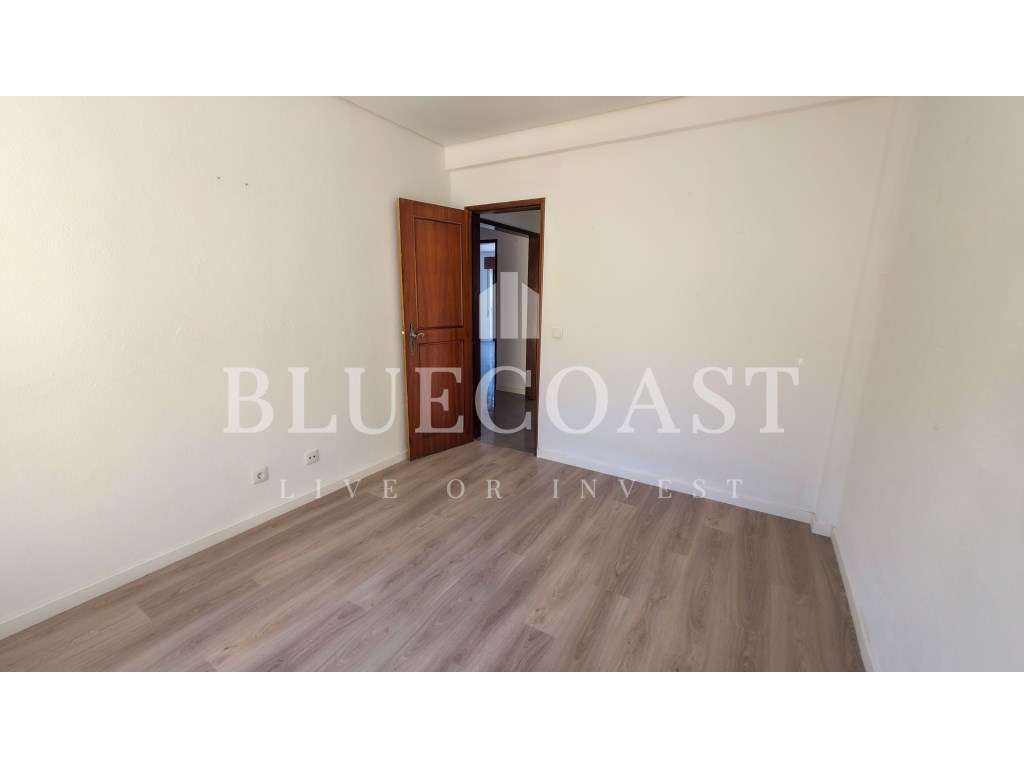 Oportunidade! Apartamento T2 com excelente luz natural-5