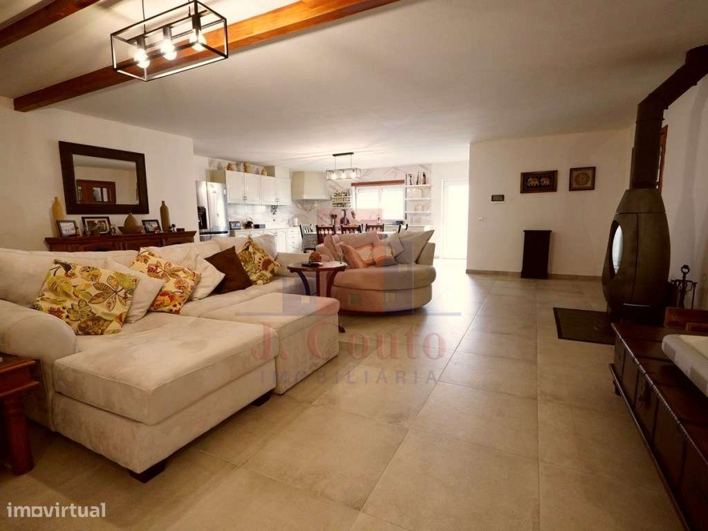 Moradia T5 | Piscina | Terreno | Vistas panorâmicas-23