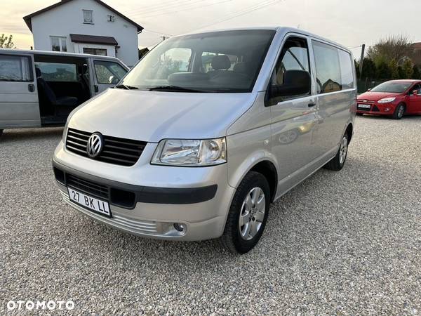 Volkswagen Transporter - 1