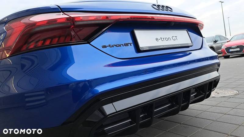 Audi e-tron GT 60 Quattro - 8