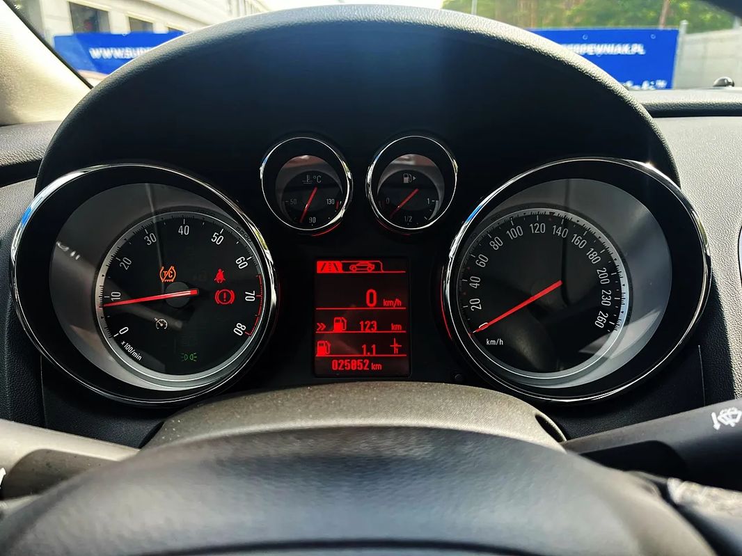 opel astra