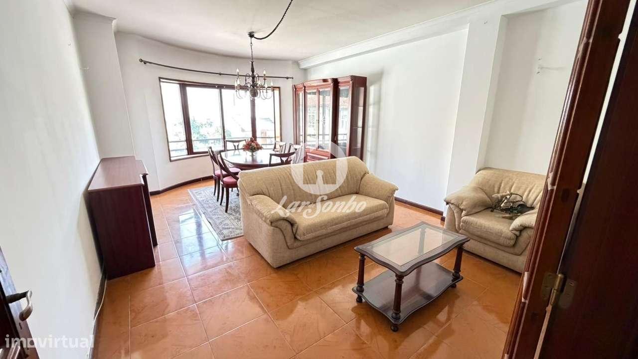 Apartamento T2 em Venda Nova  Rio Tinto com garagem box de 35m2-5