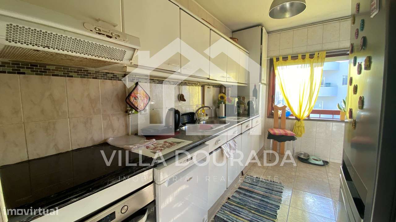 apartamento T2+1 na Urbanização dos altos Maia-3