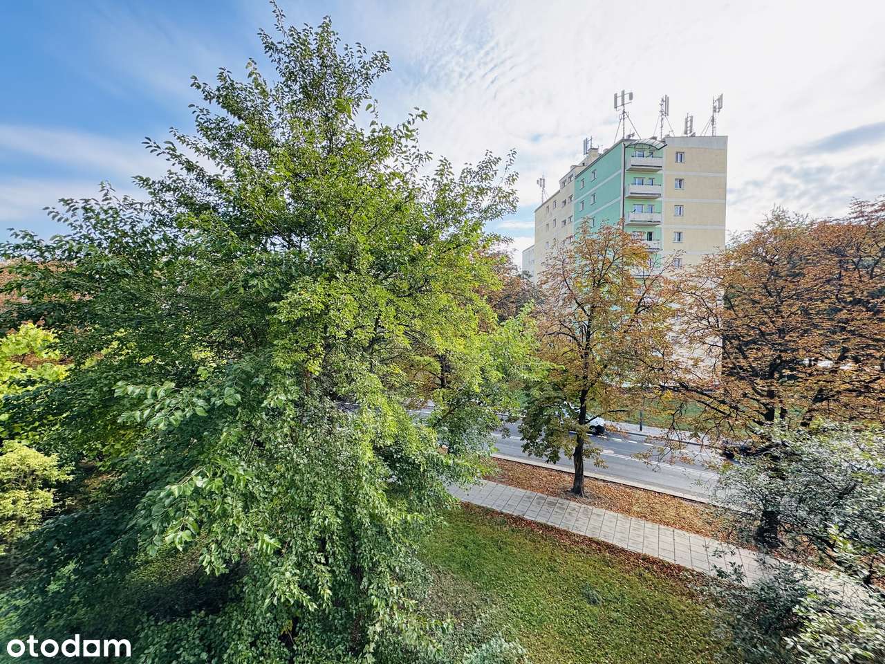 Przytulne 32 m² z osobną kuchnią – tuż przy metrze Wierzbno!!!-0