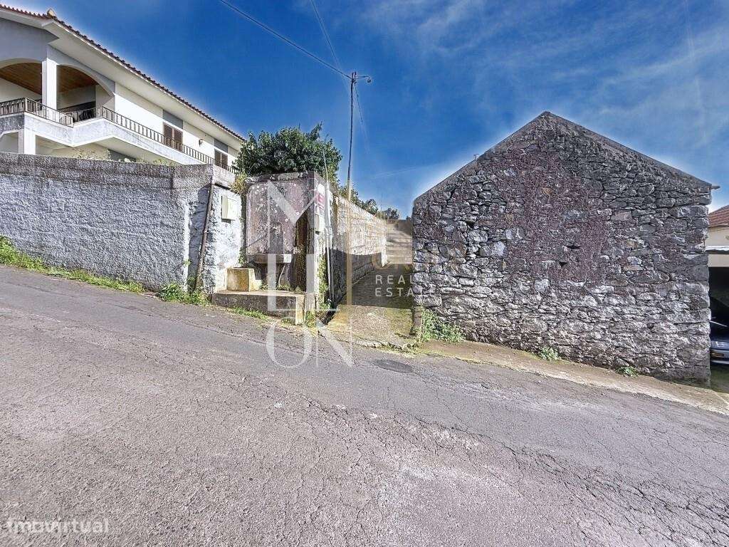 Propriedade no Arco da Calheta para recuperar-24