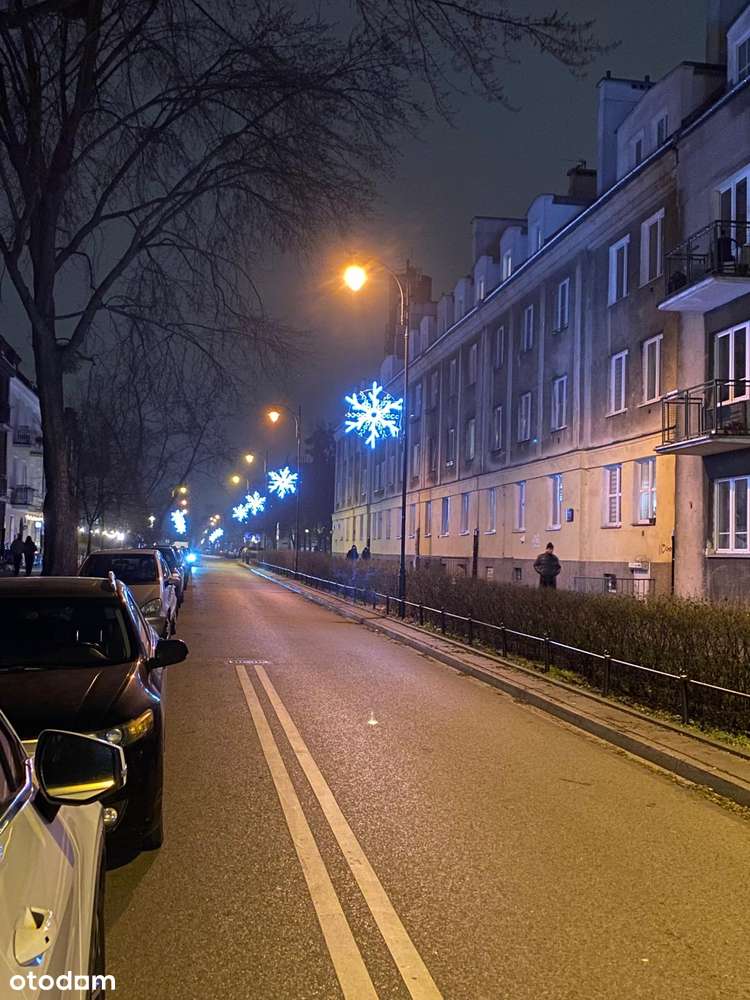 2 pokoje | metro Stare Bielany | miejsce parkingowe na podwórku