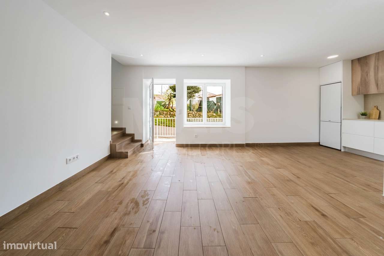 Moradia T2 Remodelada na Laranjeira - Grande imagem: 2/25