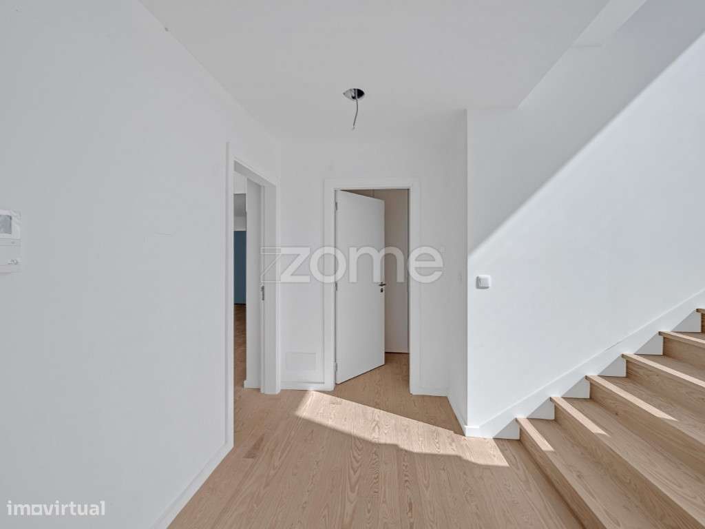 Moradia T6 Famões-21