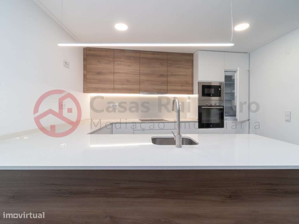 Apartamento T3 com Terraço, Barreiro - Grande imagem: 4/11