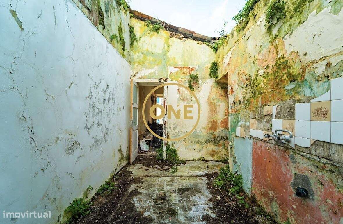 Moradia para recuperar - Grande imagem: 5/10