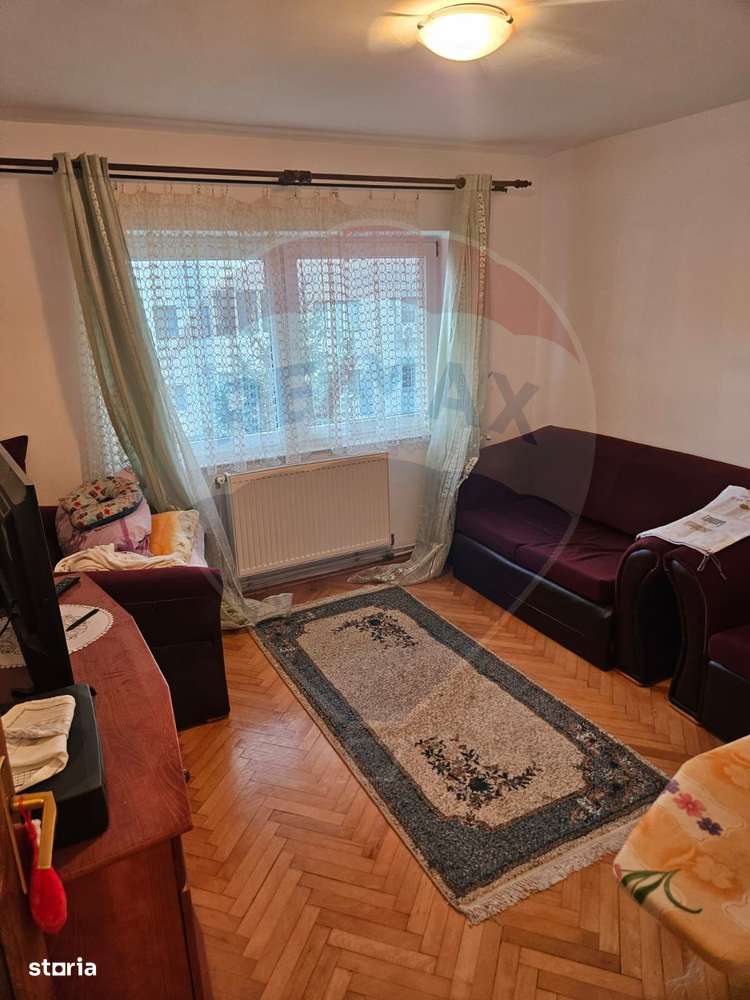 Apartament cu 3 camere de vânzare, str. Hortensiei-15