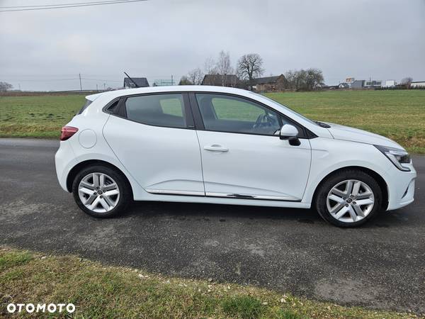 Renault Clio E-TECH Hybrid 140 INTENS - 10