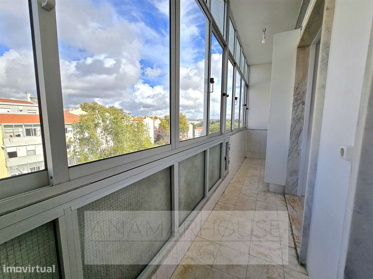 T2 na Rua José Murias, com elevador e arrecadação pronto a habitar, Be - Grande imagem: 2/19