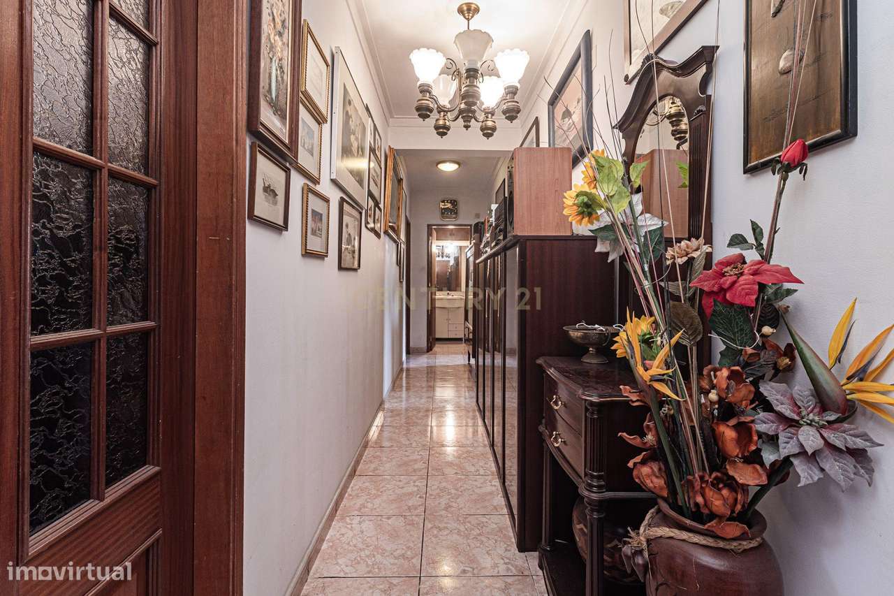 Apartamento T3 na Buraca, Amadora - Oportunidade Única!-13