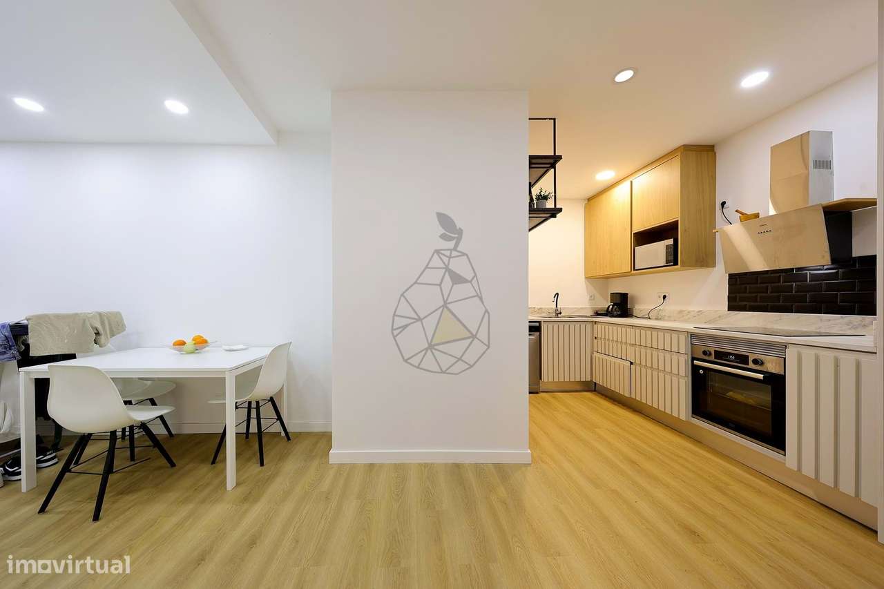 Moradia Remodelada com  Garagem e vista Desafogada para a Serra e Rio - Grande imagem: 4/60