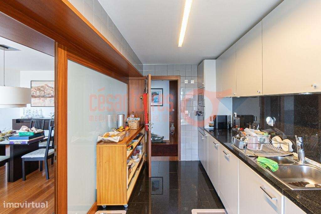 Excelente T3 aproximadamente a 500m da praia da Granja - Grande imagem: 4/28