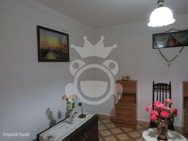 Moradia T3 na Encosta de Monsaraz com Quintal-7