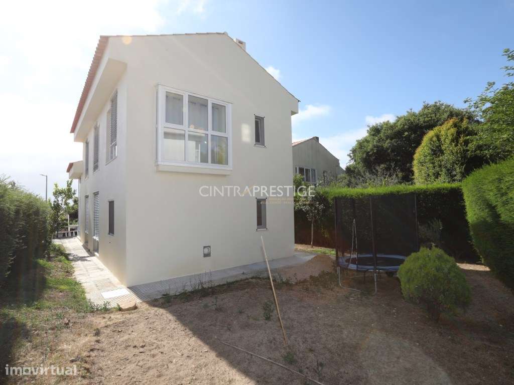 Moradia T3 com Jardim e Garagem na Quinta Verde - Nafarros, Sintra.-43