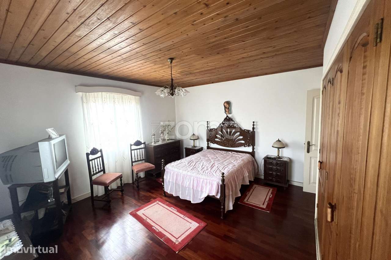 Moradia T4, Armazém e Escritório em Terreno de 2020 m² – Rabo de Pe...-3