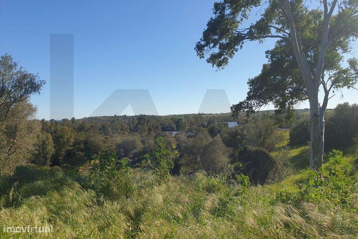 Moradia em ruína com vista soberba para as Lagoas da Mina de São Domin - Grande imagem: 5/37
