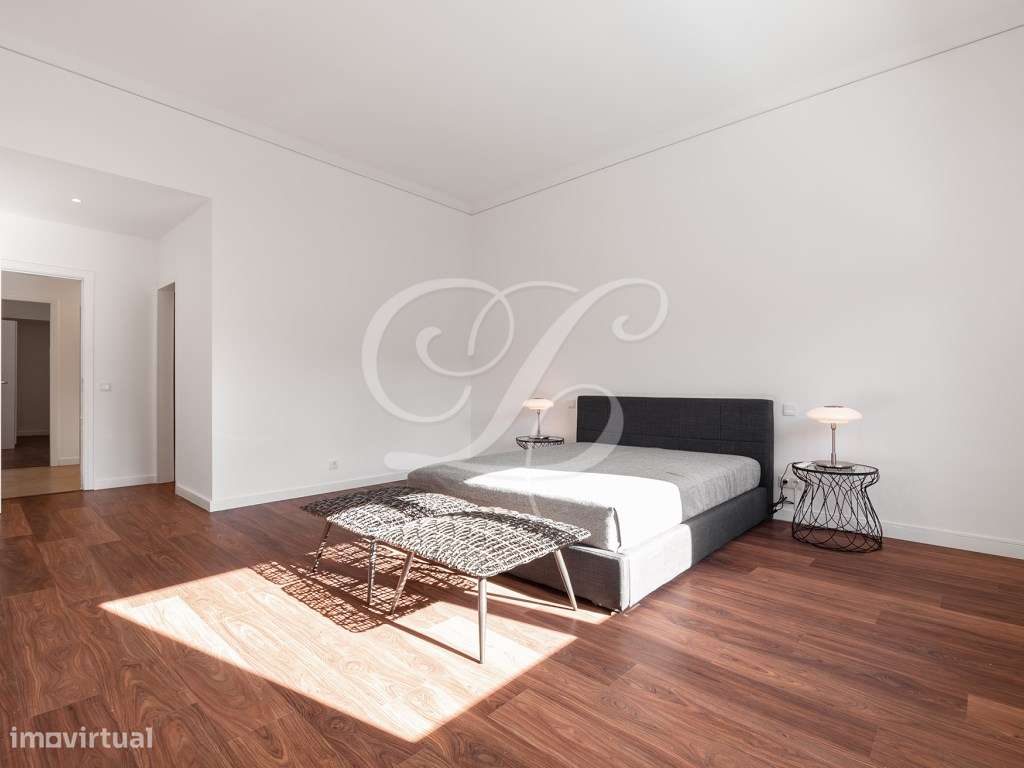 Moradia T5 c/ Piscina e Zona Lounge | Estoril-33