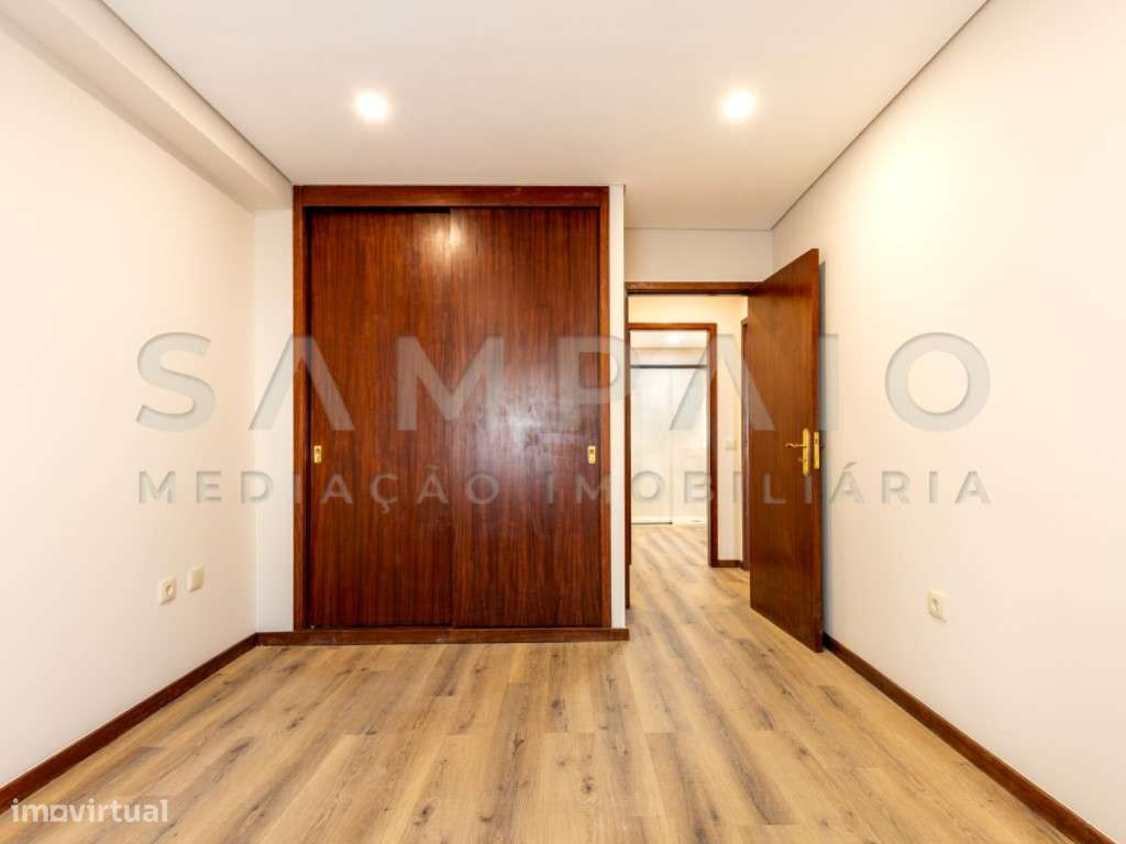 Apartamento T3 Renovado- Valongo!-27