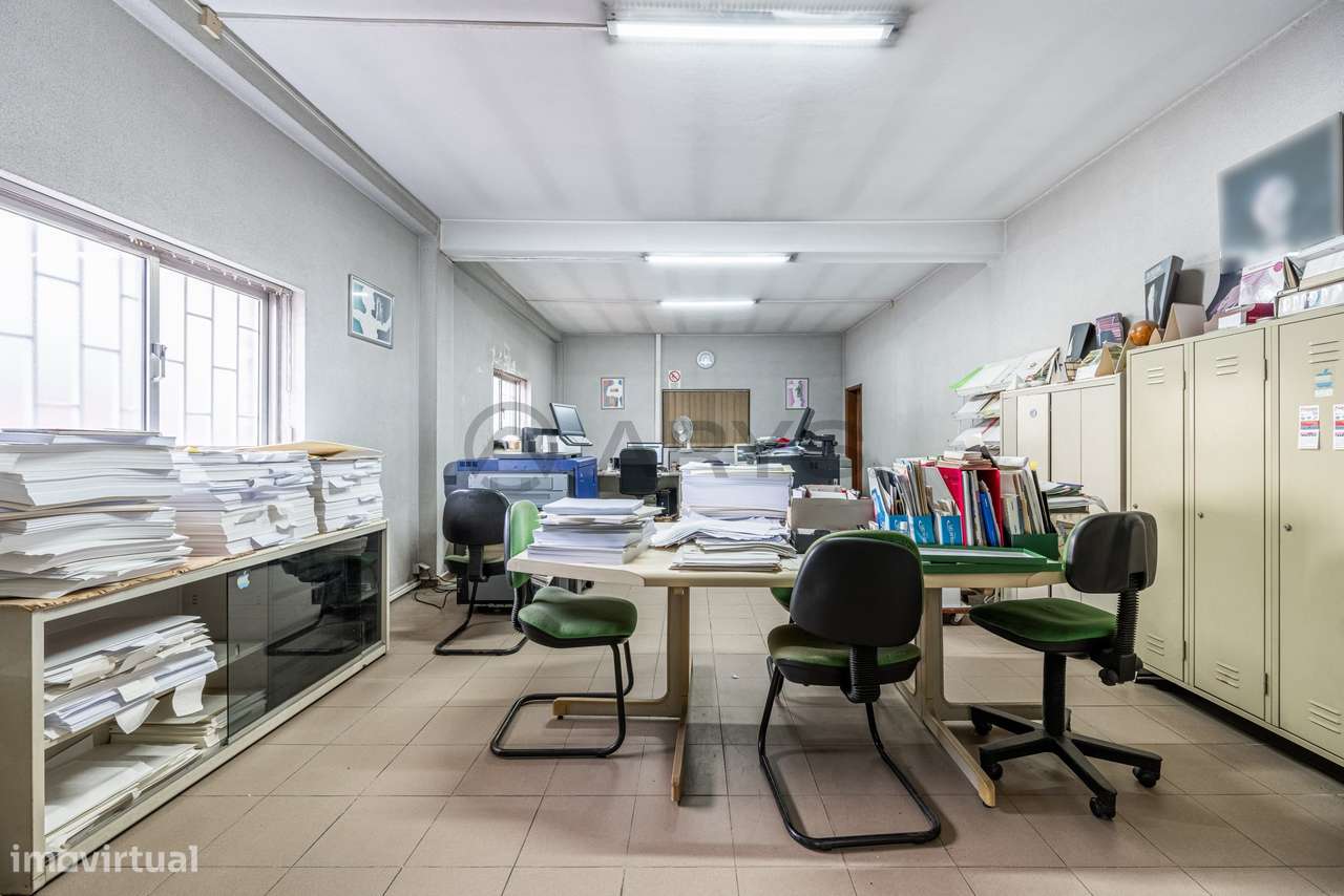 Armazém e Habitação em Ferreiros-2