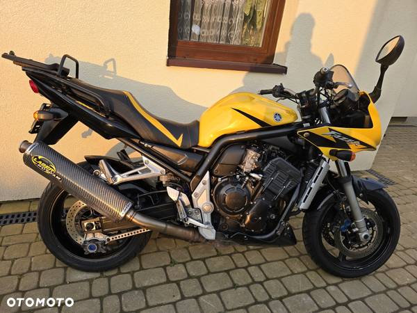 Yamaha FZ - 21