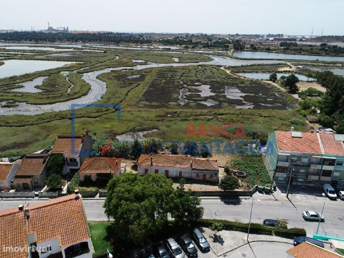 Terreno Urbano Setúbal  com 1.627 m2