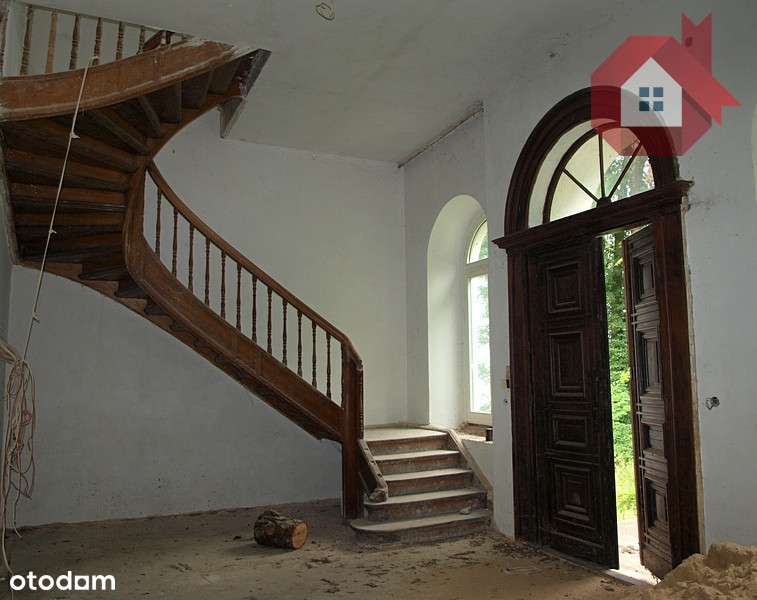 Dwór w Lubiatowie – historyczna rezydencja-0