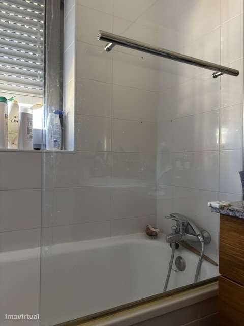 Excelente Apartamento T2 - Guardeiras, Maia - Garagem e Arrumos-14