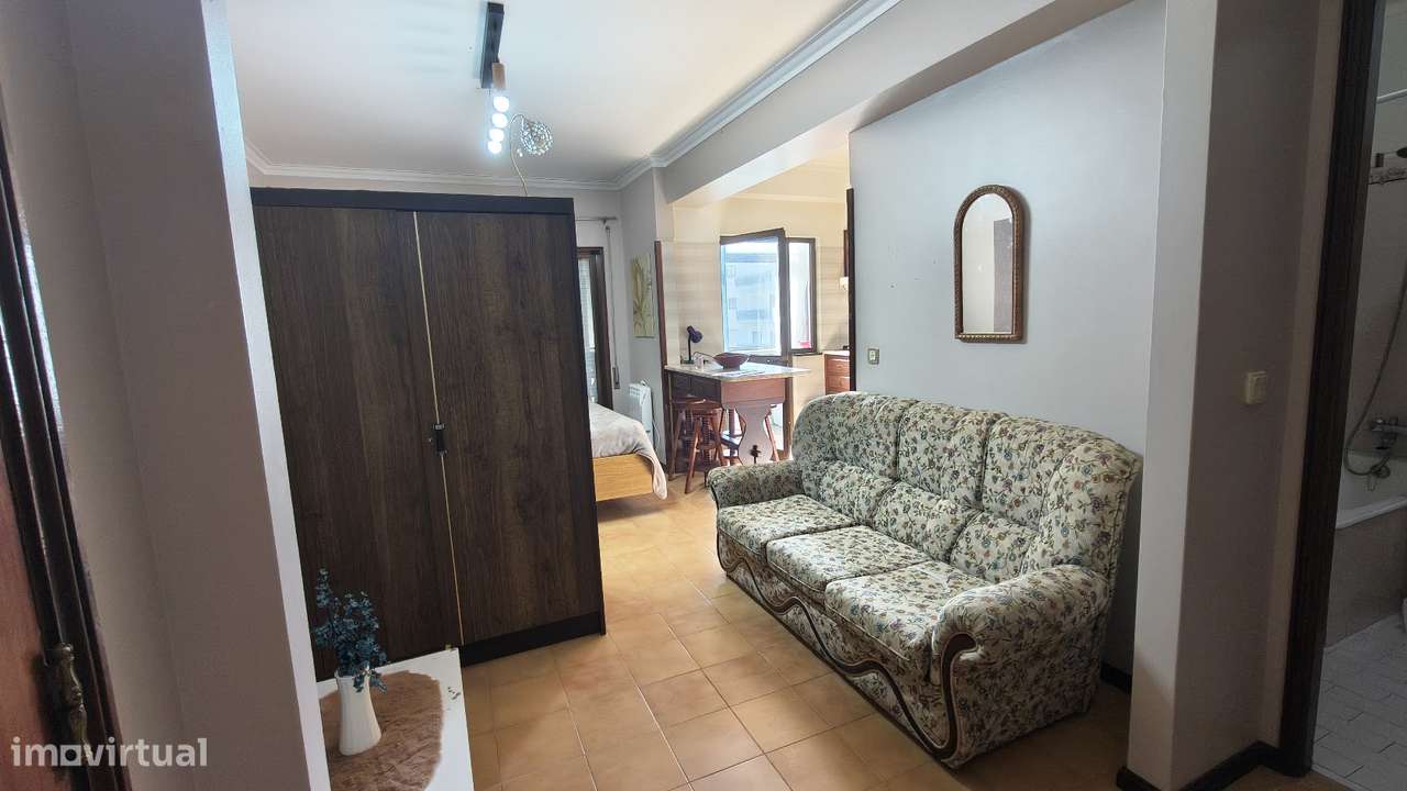 Apartamento T0 - Grande imagem: 5/8