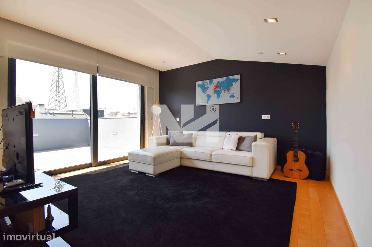 Moradia T4 | 4 Suites | Jardim | Centro | Maia-37