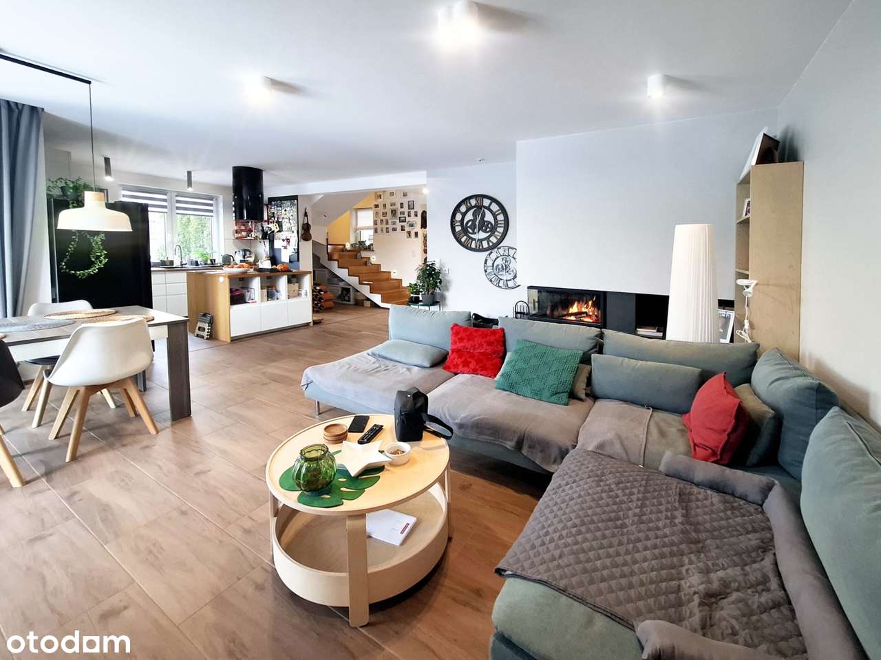 Przestrzeń domu zaprojektowana z myślą o komforcie.-1