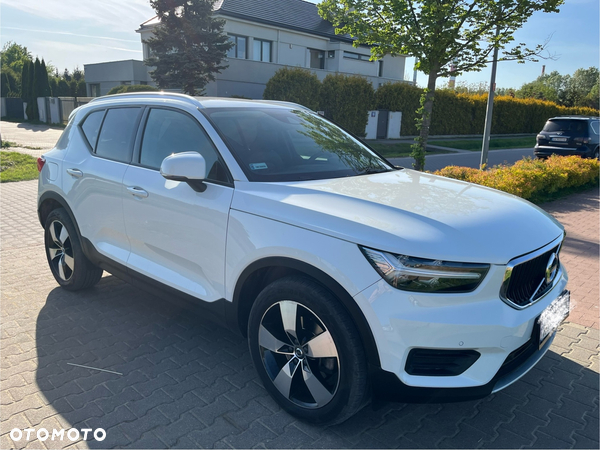 Volvo XC 40 T4 AWD Momentum - 2