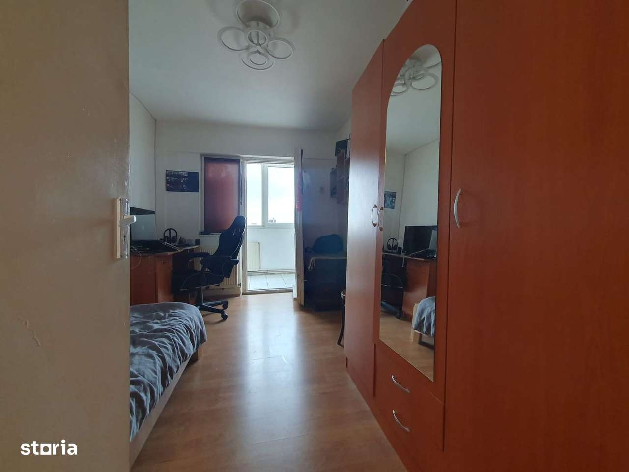 Apartament spațios cu 3 camere și 2 băi – zona Ciucaș / Astra-5