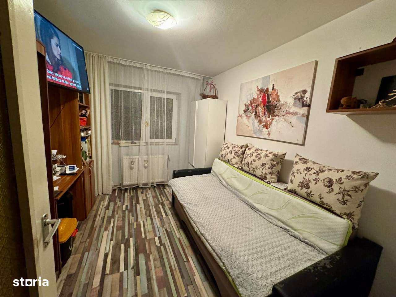 Apartament de 3 camere zona TRACTORUL-7