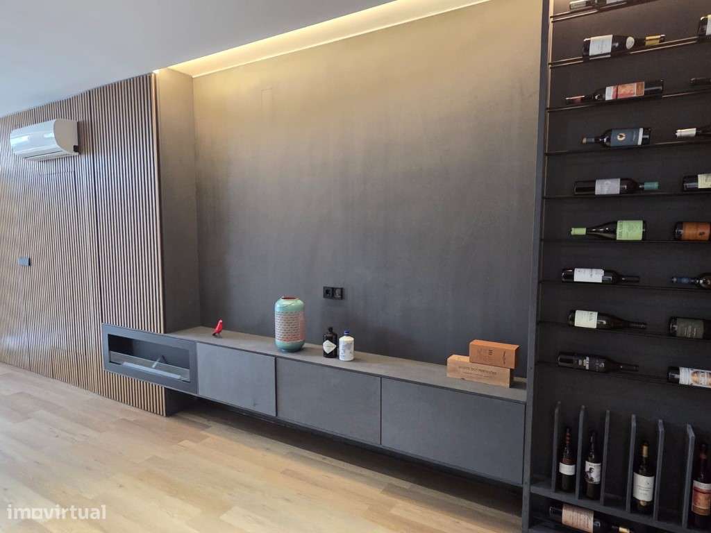 Apartamento Elegante e Contemporâneo no Centro de Algés-9