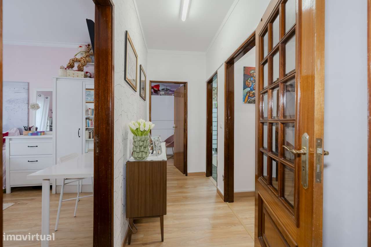 Apartamento T3 Remodelado no Centro de Braga-8